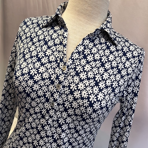 Sassia Paris Daisy Print Long Sleeve Navy Top Size 2 - Picture 3 of 12